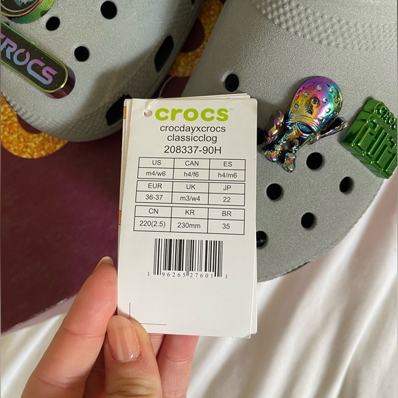 Croc Day x Crocs Classic Clog - Picture 3 of 6